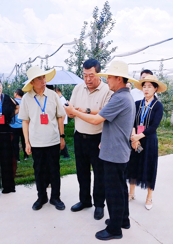  銅川市王益區政協委員一行人員來益民現代農業園區觀摩益民農業數字種植業創新應